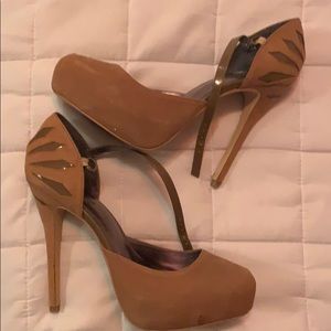 Charles David pumps